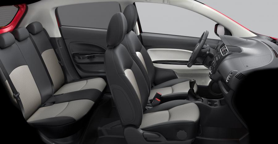 Интерьер Mitsubishi Space Star 2016 года  (EU) (фото 42 из 45)